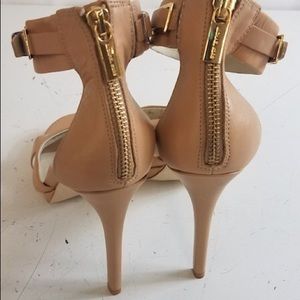 Michael Kors nude strappy pumps size 9 nwot
